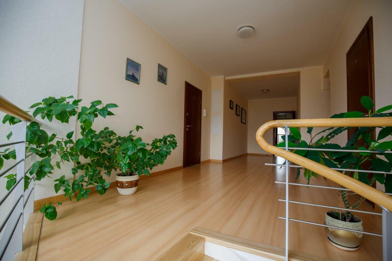 Laura Apartment Vilnius Luaran gambar